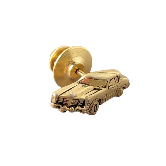 Avon Gold Tone Classic Car Tie or Lapel Pin Vintage Collectible 0.83" Gift Box - Picture 8 of 9